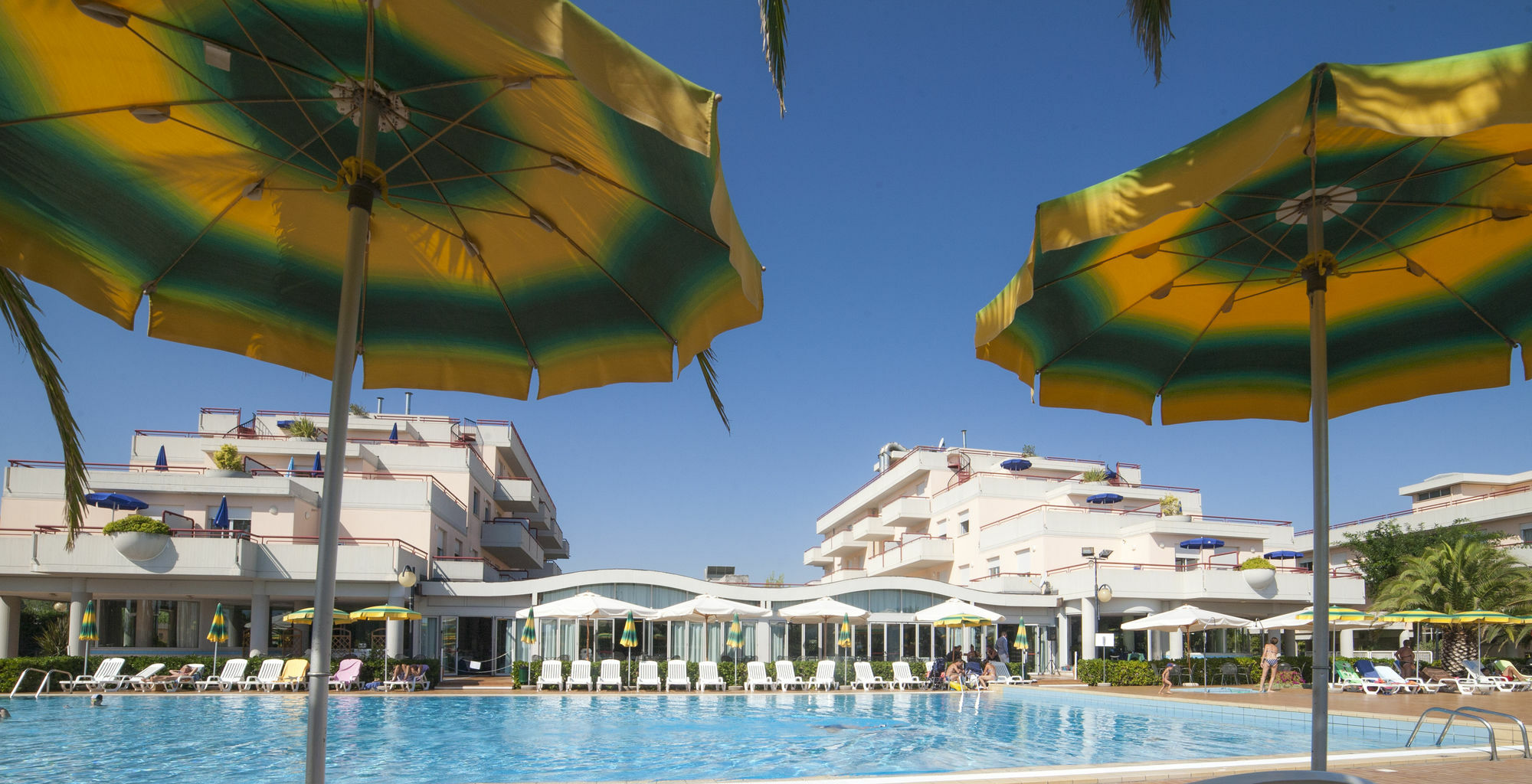 Ihr Residence Hotel Le Terrazze Grottammare Exteriör bild