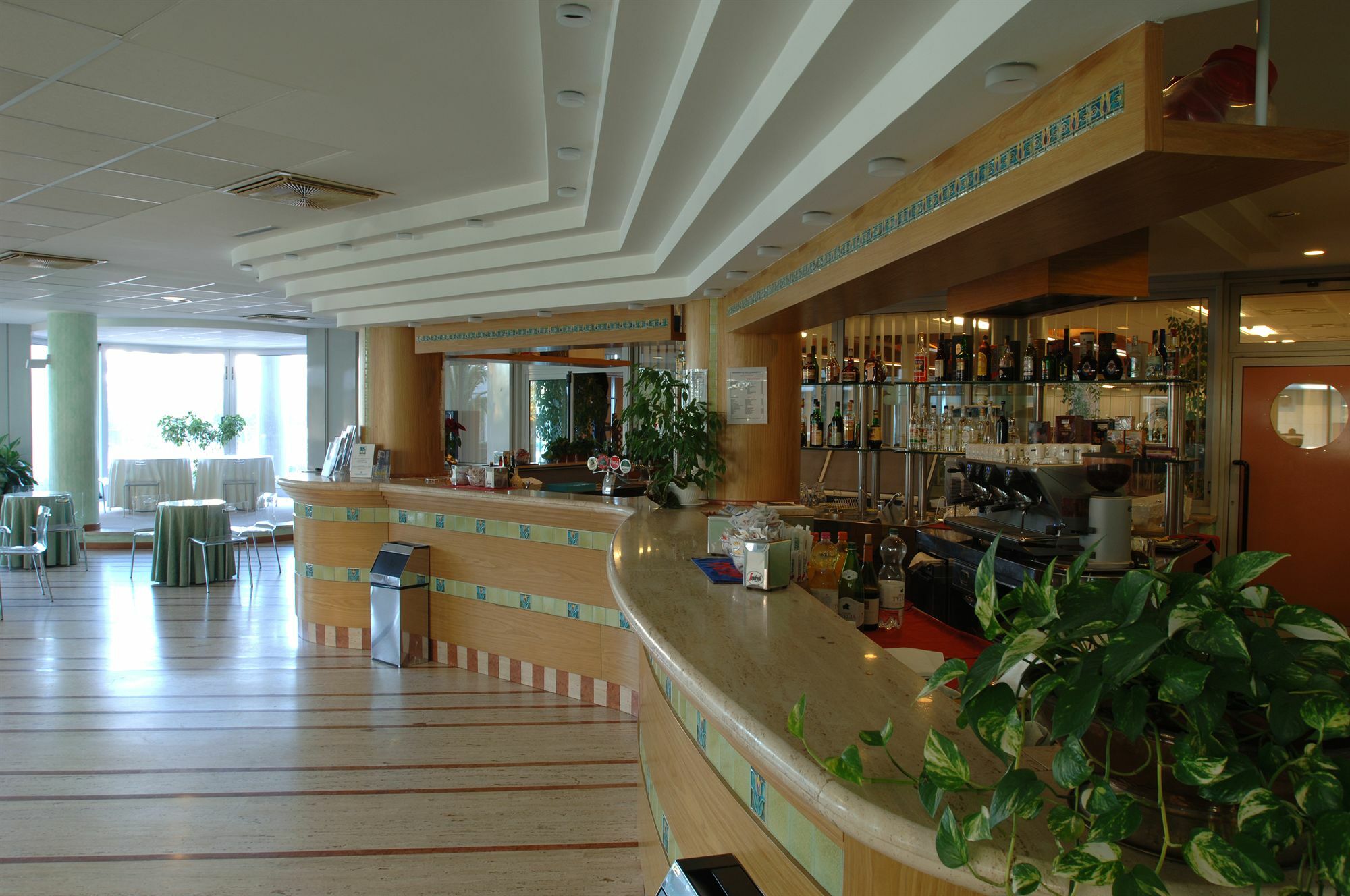 Ihr Residence Hotel Le Terrazze Grottammare Exteriör bild