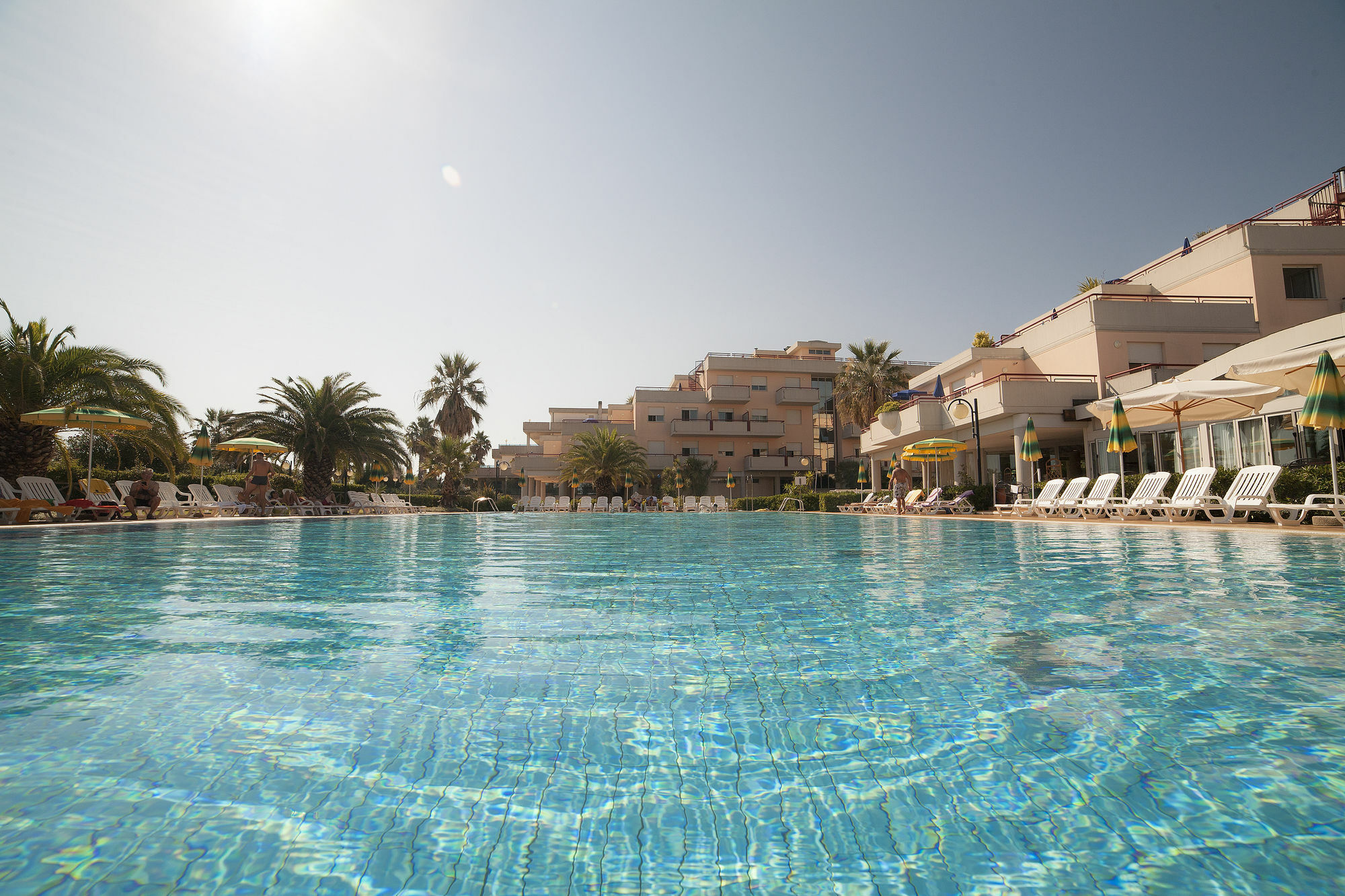 Ihr Residence Hotel Le Terrazze Grottammare Exteriör bild